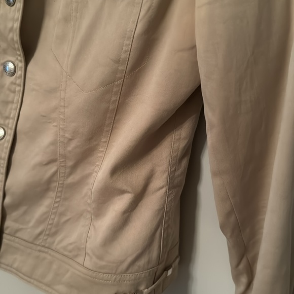 Vertigo Paris tan cropped button up jacket - Picture 4 of 4